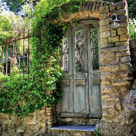 La Ocre Villa *